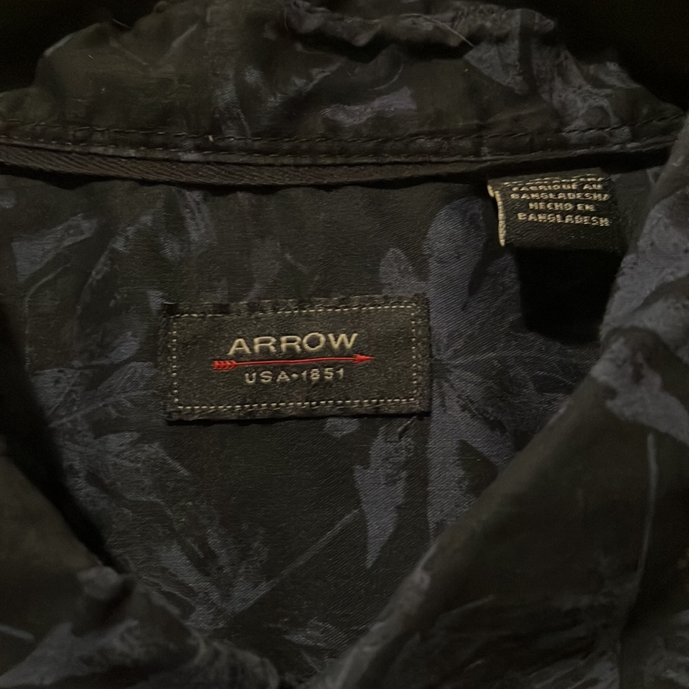 7 s/s shirts 2 Golf shirt PGA Tour in Black & Blue is Nike Dri. 2 Arrow, Docker. - Picture 4 of 9